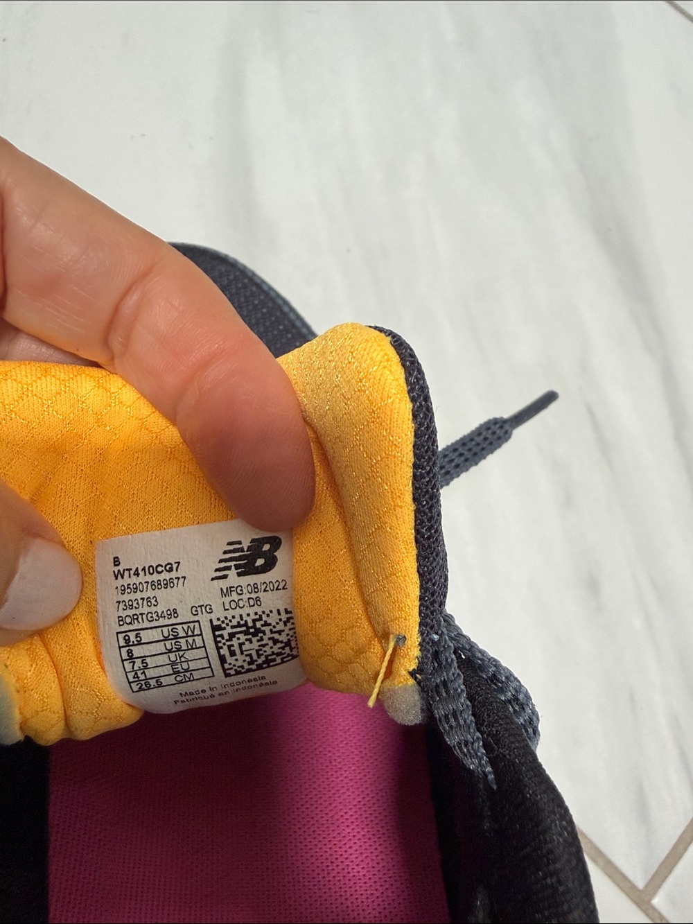 New Balance 410 trail runners Black Sneakers with Yellow & Pink Accents - Picture 7 of 7